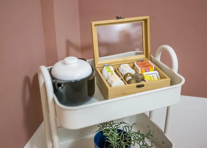 Neu: 100m² - Ideal Fuer Familien/geschaeftsr. - Hbf Apartamento